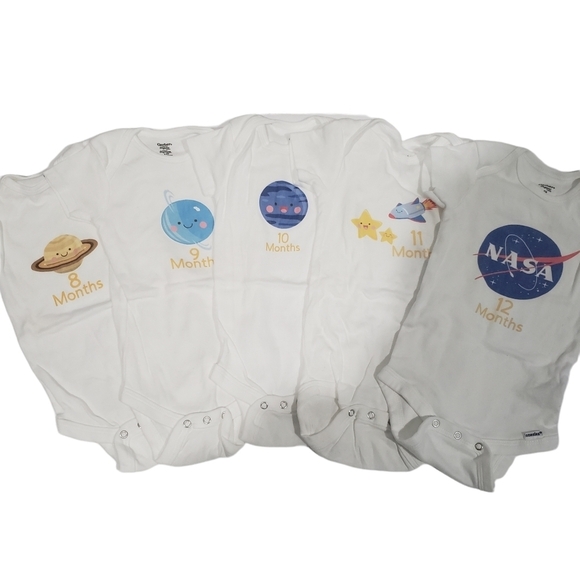 Gerber Baby Monthly Milestone 13 Onesis Set NB to 12 Months Planets Theme - Picture 6 of 9